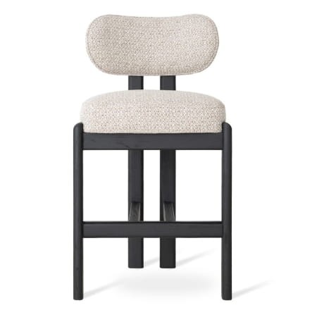 ISOLA  is a prestigious bar stool that easily fits into many interiors.1