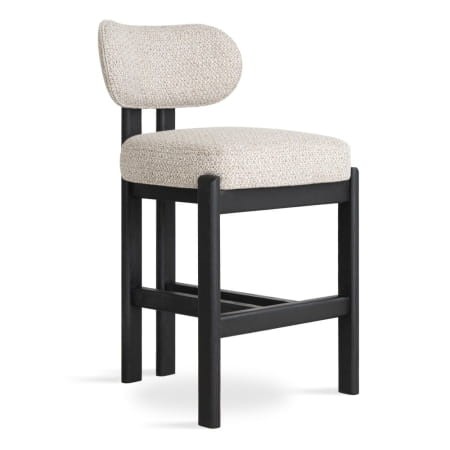 ISOLA  is a prestigious bar stool that easily fits into many interiors.4