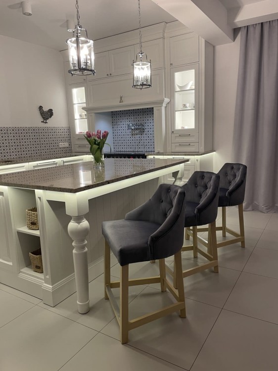 Sissi- Bar Stoll, Upholstered with Wooden Legs Elegant Stool9