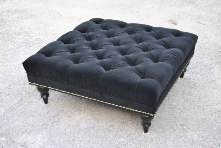 Belgravia- Chesterfield Sofa Glamour and Stylish Upholstered-foot stool