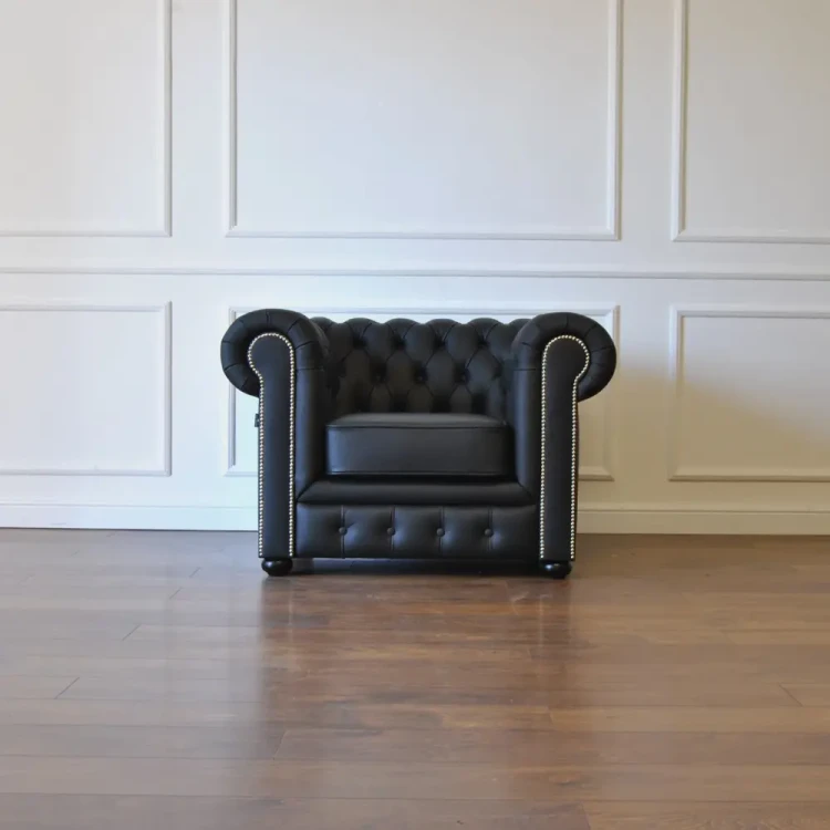 Classic-Chesterfield-Armchair-Leather-Upholstered---traditional-elegance-and-luxury6.webp