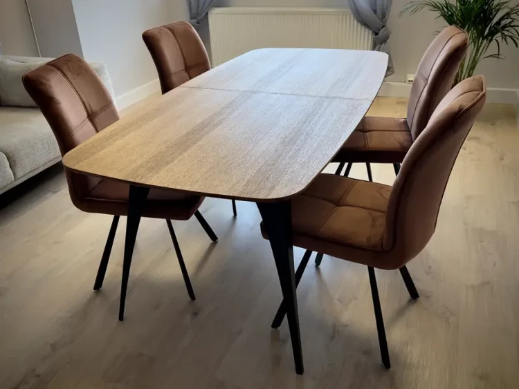 Tavolo Dining Table.webp