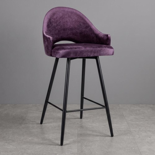 Marlow in Silk Velvet PR4.jpg