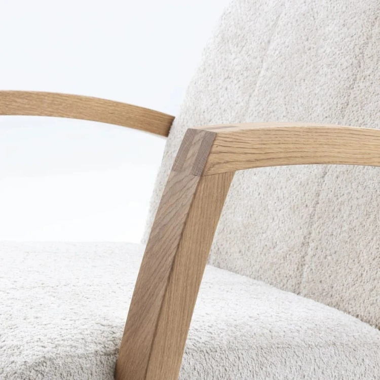 Linden Armchair with Oak base  (4).jpg