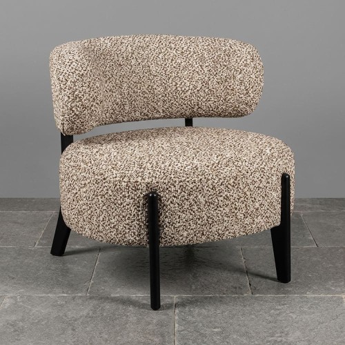 Ainsworth in Tana boucle (1).jpg