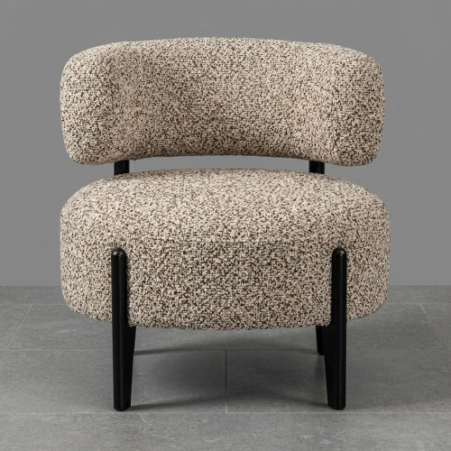 Ainsworth in Tana boucle (2).jpg